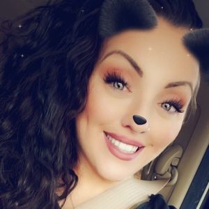 Meet your Posher, Regina